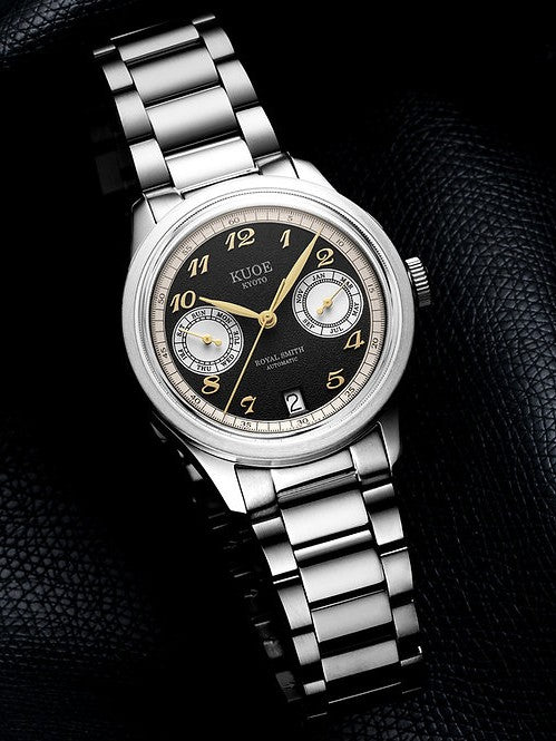 KUOE ROYAL SMITH 90-010 Automatic Reverse-Panda x Grainy Finish Dial x Flat Link Bracelet and Display Back