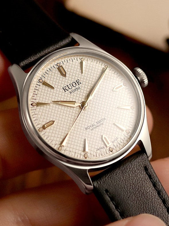 KUOE ROYAL SMITH 90-006 Silver/Stainless Steel - 35 mm - Ivory Dial