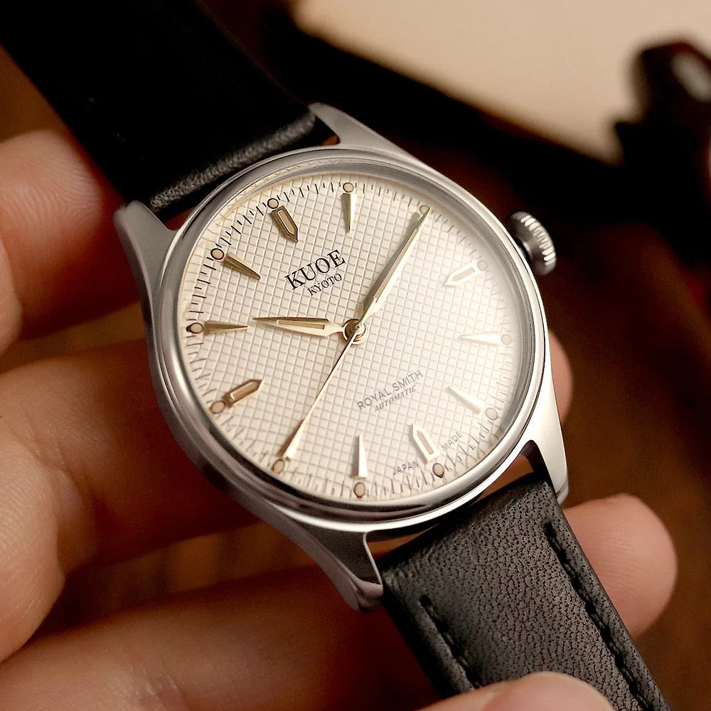 KUOE ROYAL SMITH 90-006 Silver/Stainless Steel - 35 mm - Ivory Dial