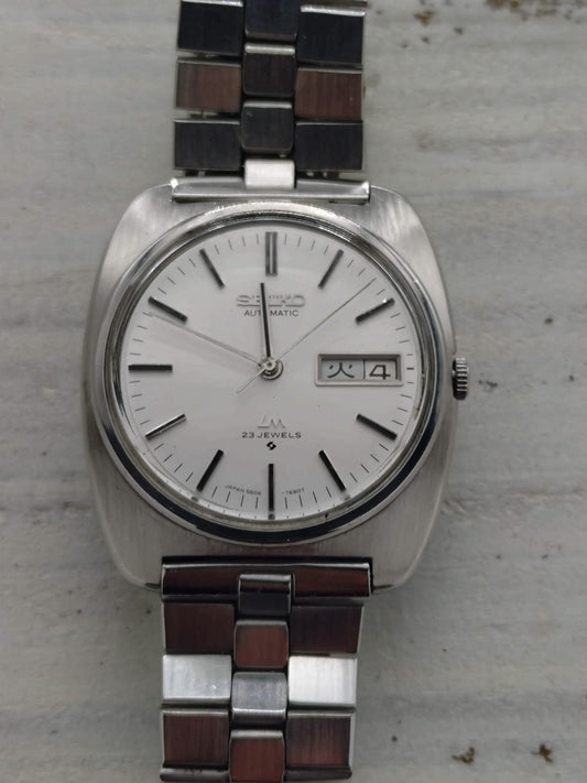 Seiko Lord Matic 5606-7130 – Déc. 1969 – Jour-Date, bracelet acier d'origine, révisée