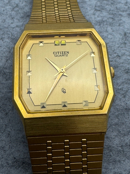 Citizen Quarz – April 1987 – achteckiges Gehäuse, goldfarben – ungetragen mit Originalarmband