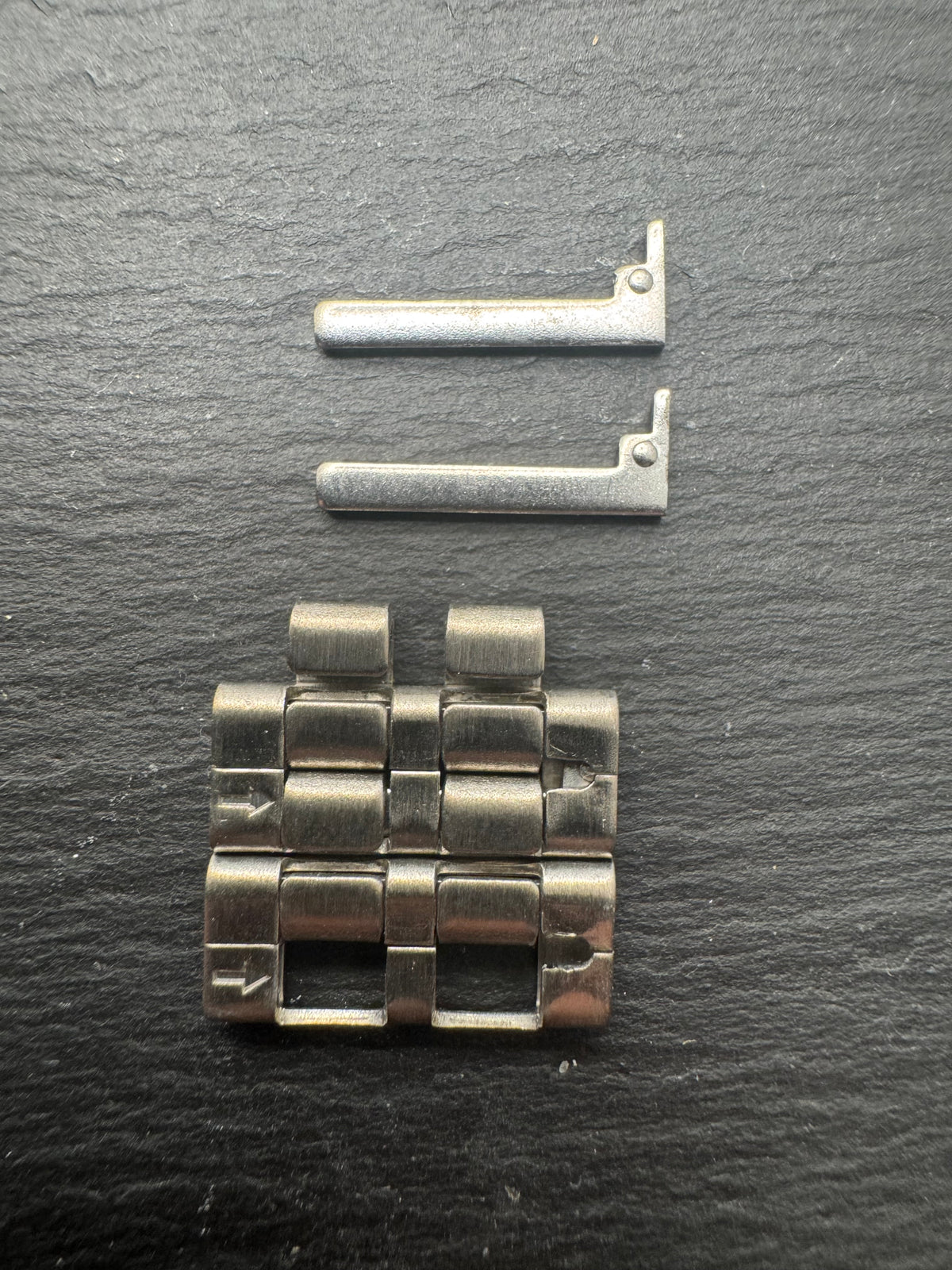 ALBA EPSILON (Seiko) ASSD069 – Replacement Bracelet Link Titanium – 1 Piece / Single Link incl. Connecting Pin – NOS with Original Tags