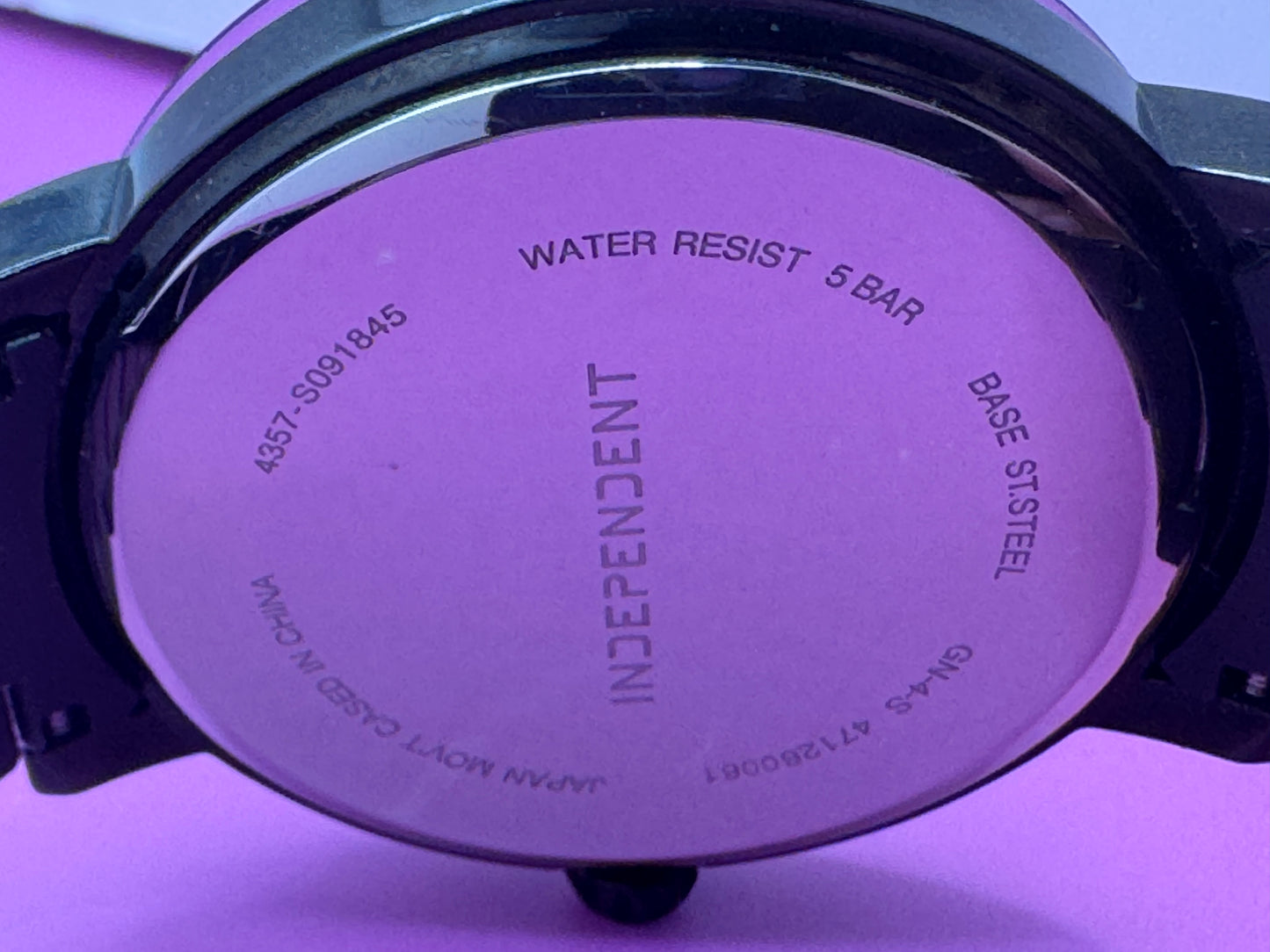 Citizen Independent – Large Case Design (Ref. 4357-S091845)