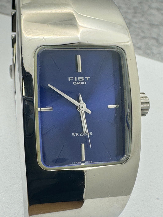 Casio Fist MD-785 – JDM -Cadran bleu, bracelet intégré en acier