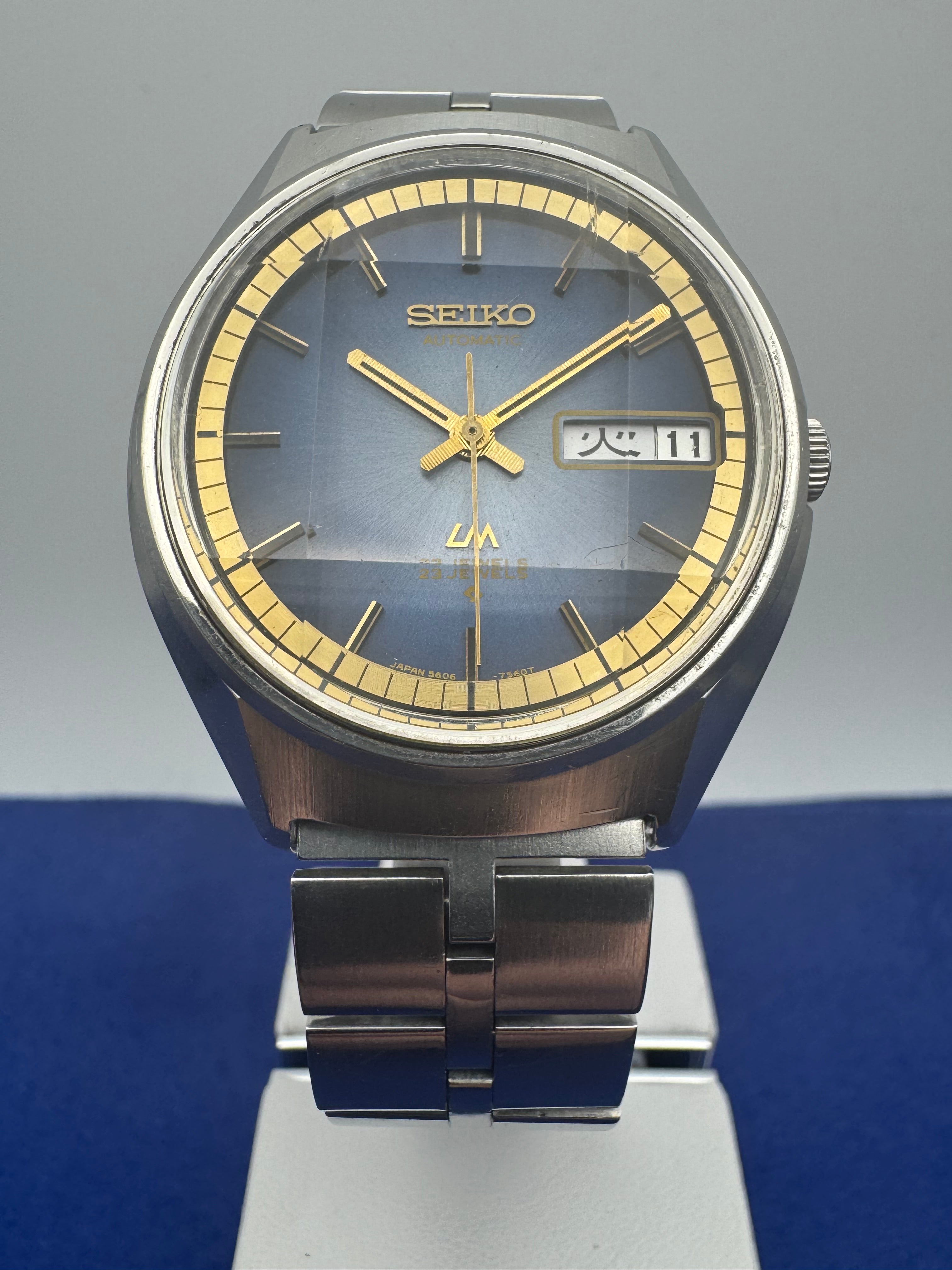 SEIKO SOLAR 電波ソーラー 時計 Seiko Lord Matic 5606-7270 – Blue & Gold Dial – August 1973