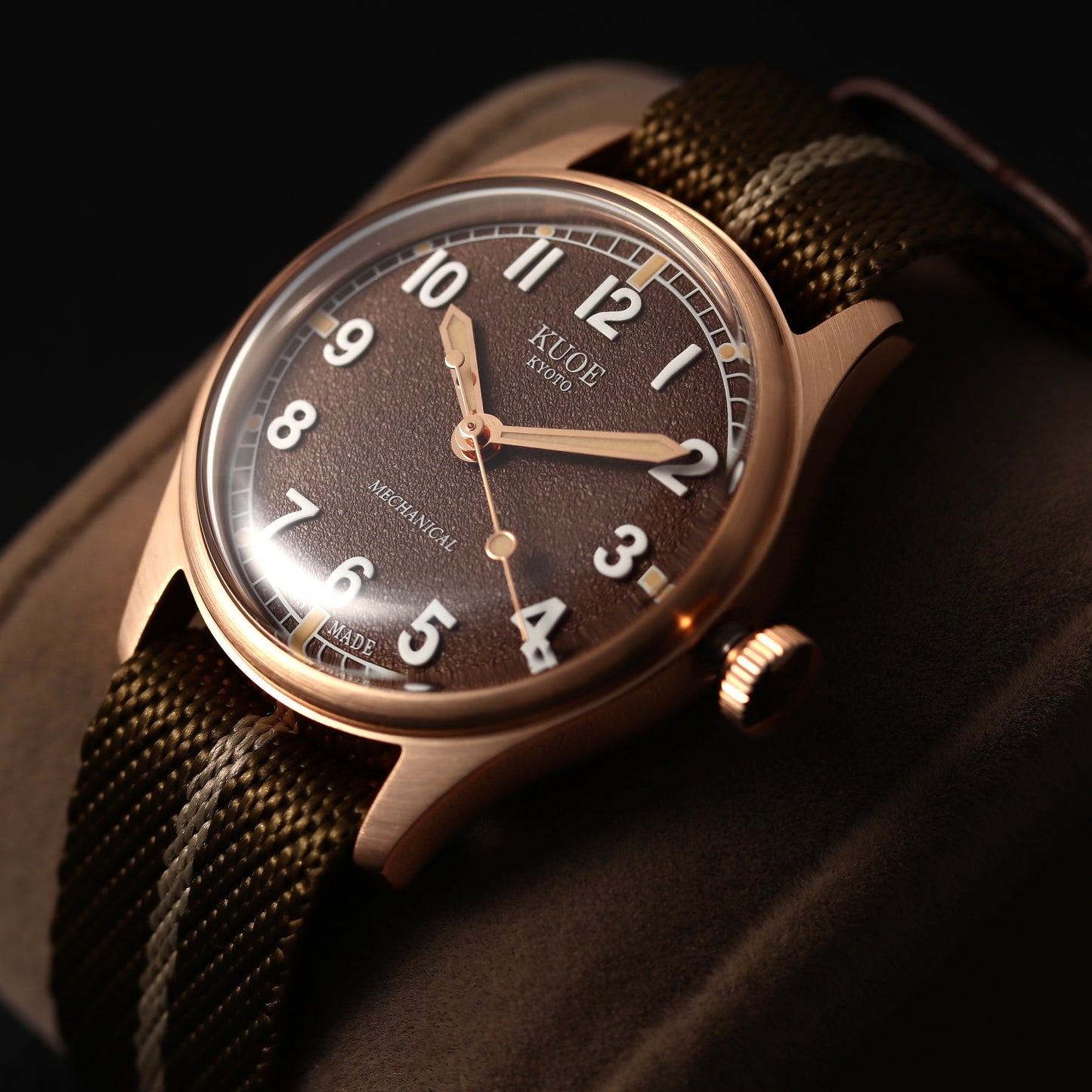 KUOE OLD SMITH 90-002 35 mm Bronze, braunes Zifferblatt, ohne Datum