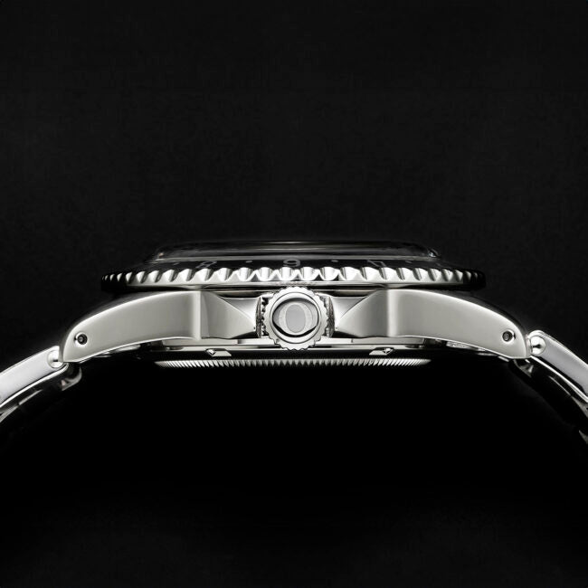 Outline GMT-1960 (Schwarz) Limited Edition