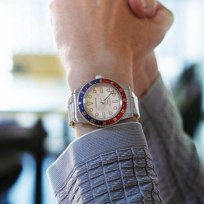Outline GMT-1960 (Pepsi White) Limited Edition