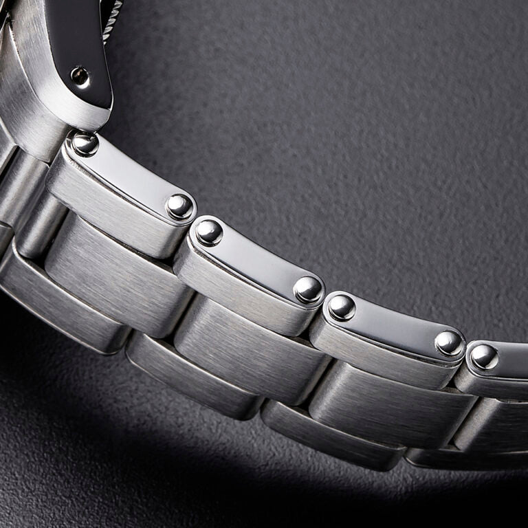 Outline Navy Diver with riveted steel bracelet + crushed denim strap (special set) Limited Edition