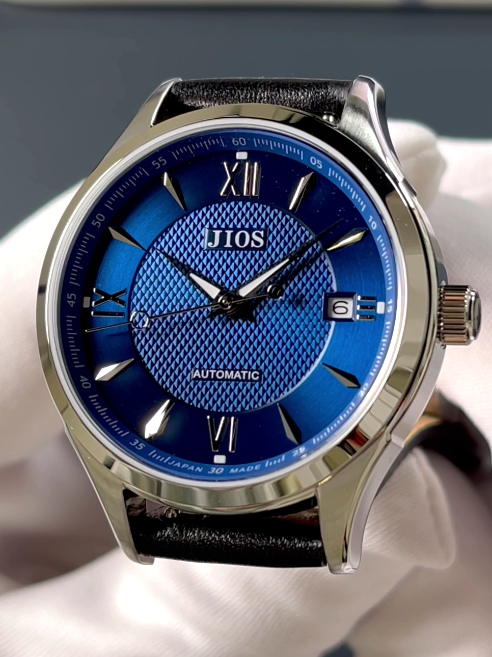 JIOS „SEIRAN“ - blaues Zifferblatt x silberne Zeiger x schwarzes Leder