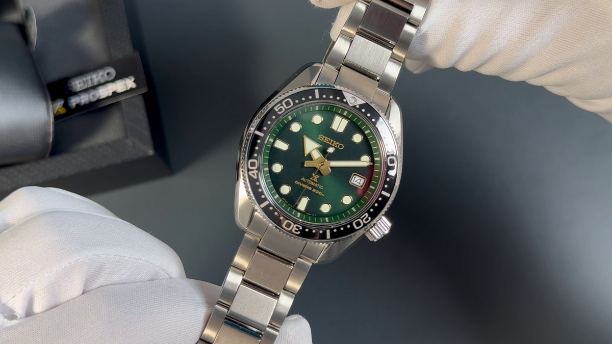 Seiko Prospex SPB105J1 Dark Green Sunset – grünes Zifferblatt im Detail