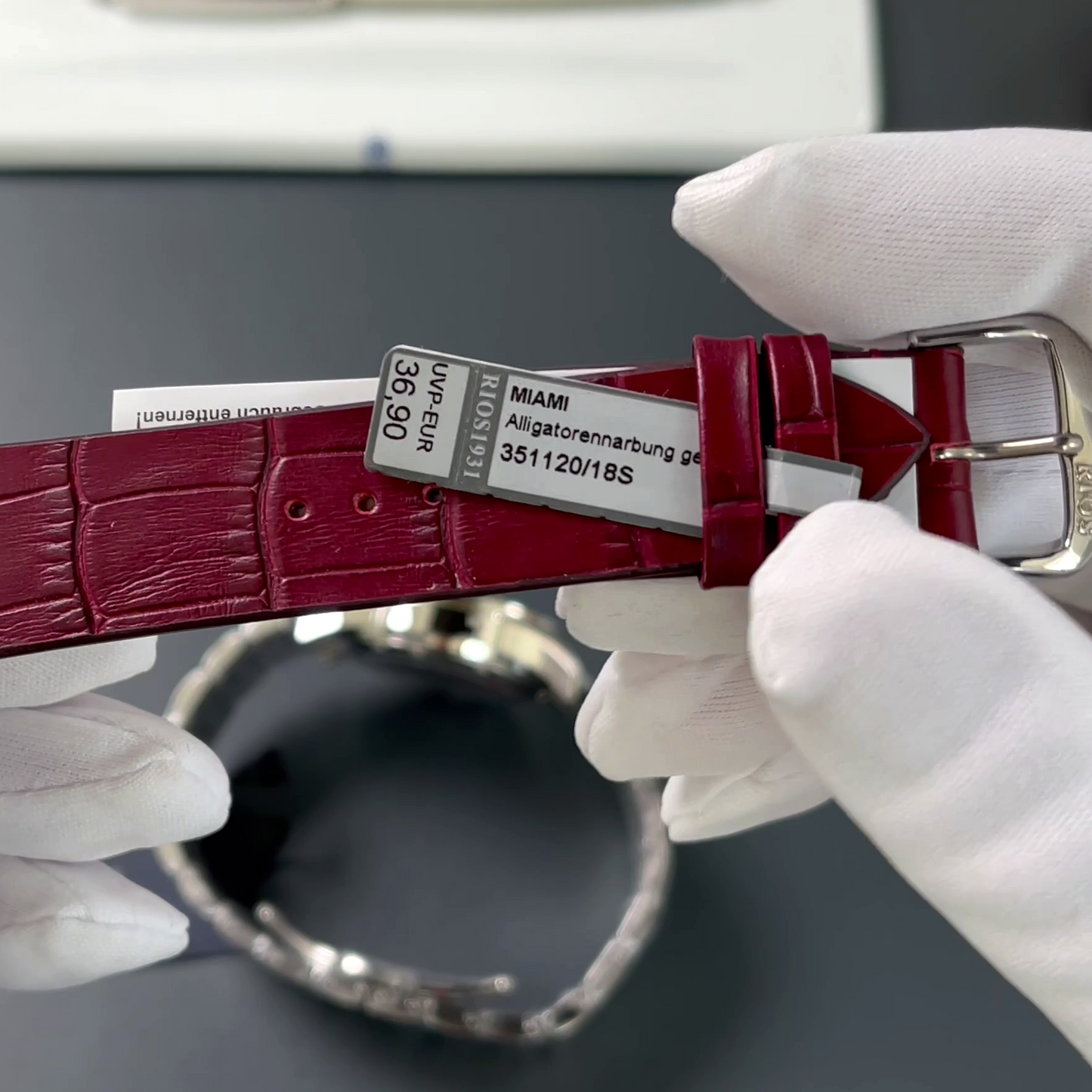 RIOS 1931 leather strap with alligator grain embossed 20mm - burgundy red - length M