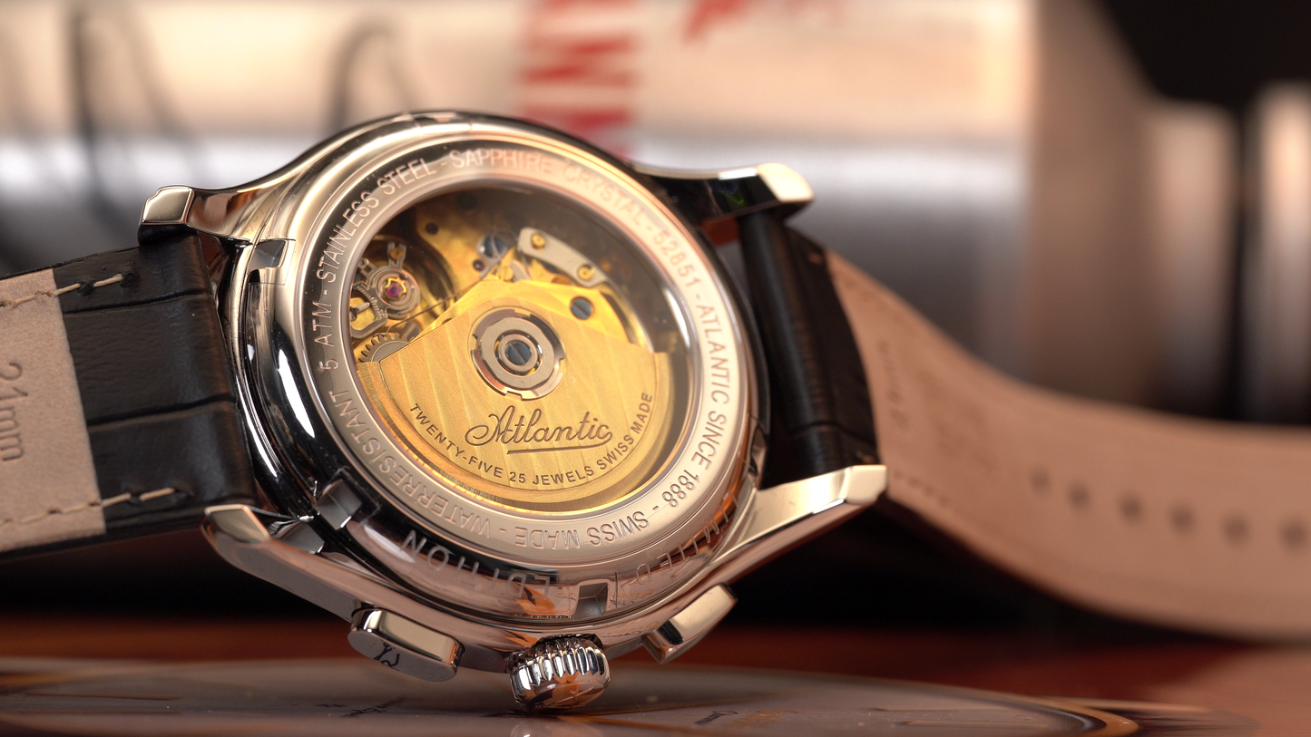 Atlantic Worldmaster 1888 Automatik-Chronograph mit Mondphase Gelbgold | Limitierte Auflage mit goldenem Uhrwerk