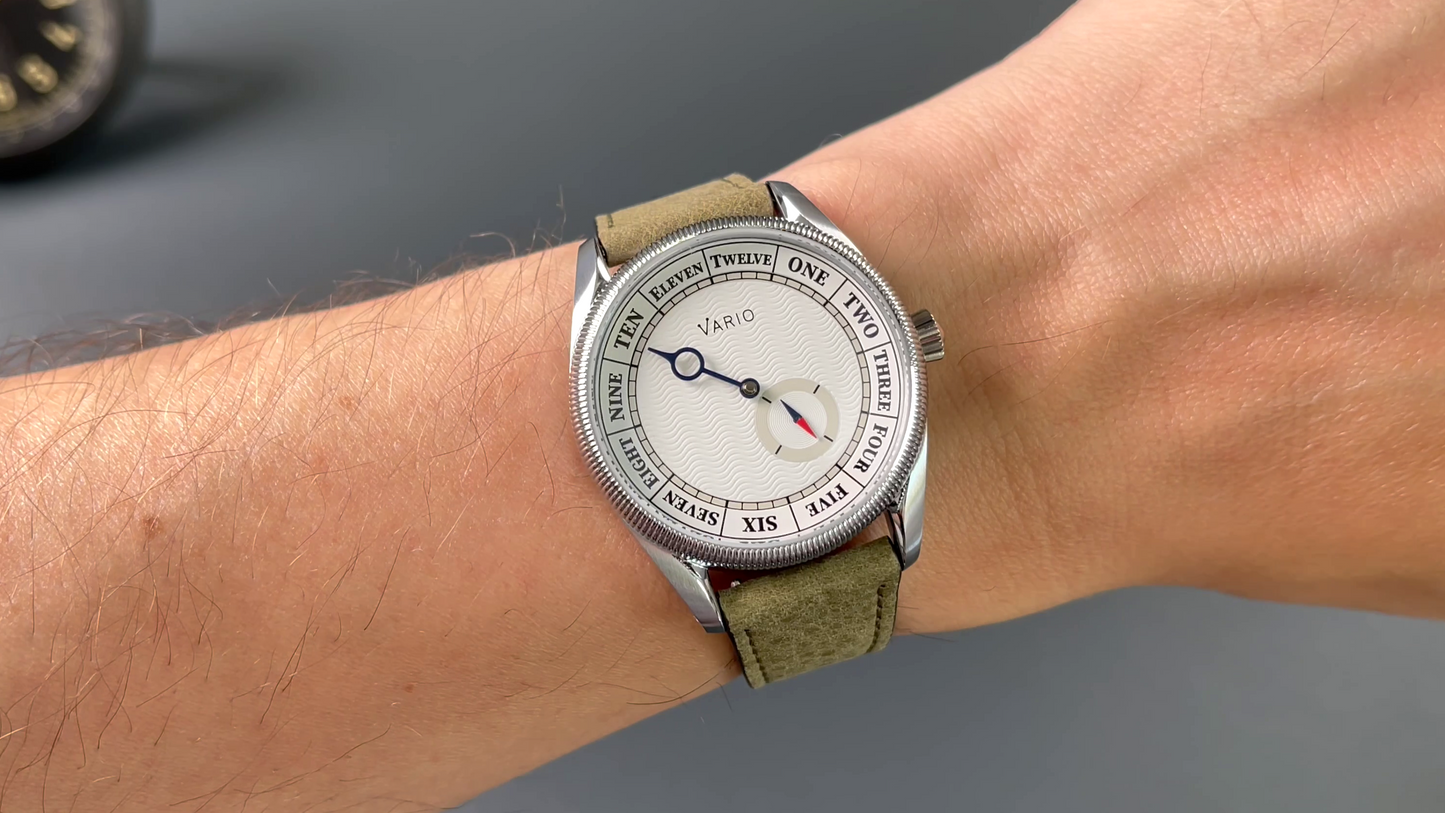 Vario Navi Single Hand Cloud White Small Seconds Compass 38 mm