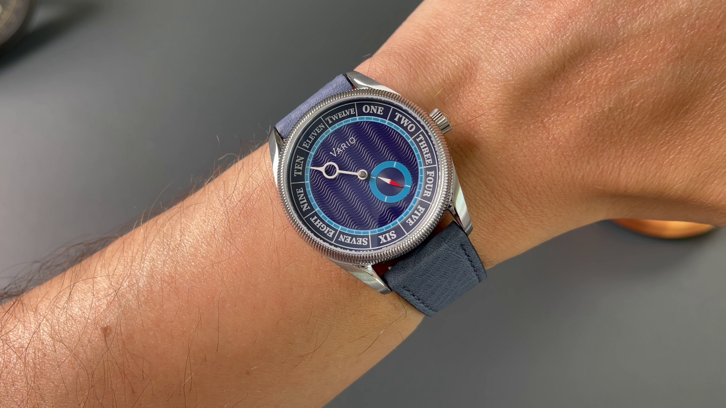 Vario Navi Single Hand Deep Water Blue Small Seconds Compass Yale Blue 38 mm