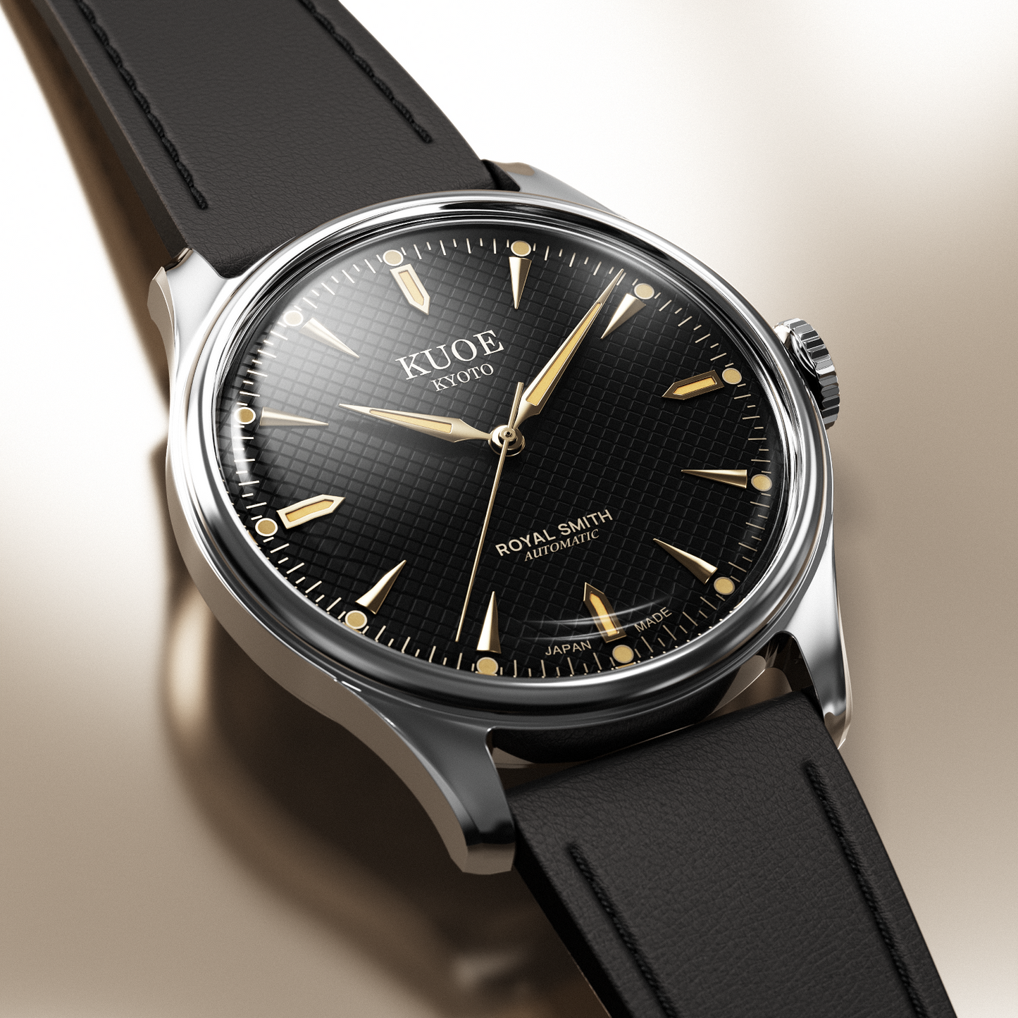 KUOE ROYAL SMITH 90-006 Large Silver Case Black Dial - 39 mm