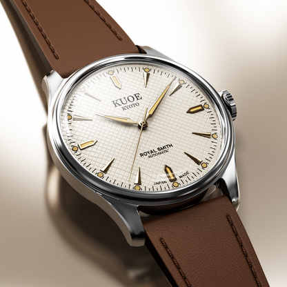 KUOE ROYAL SMITH 90-006 Large Silver Case Ivory Dial - 39 mm