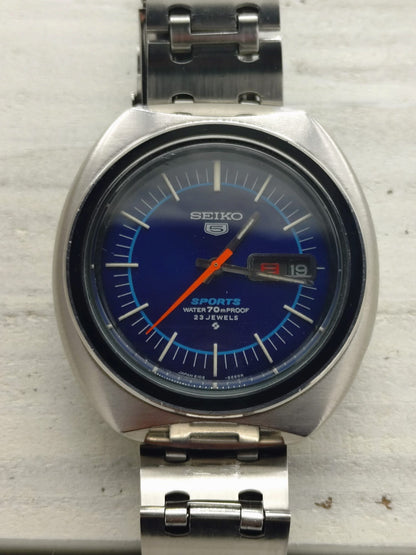 Seiko 5 Sports 6106-8560 – Feb. 1970 – blaues Dial, Originalband, revidiert