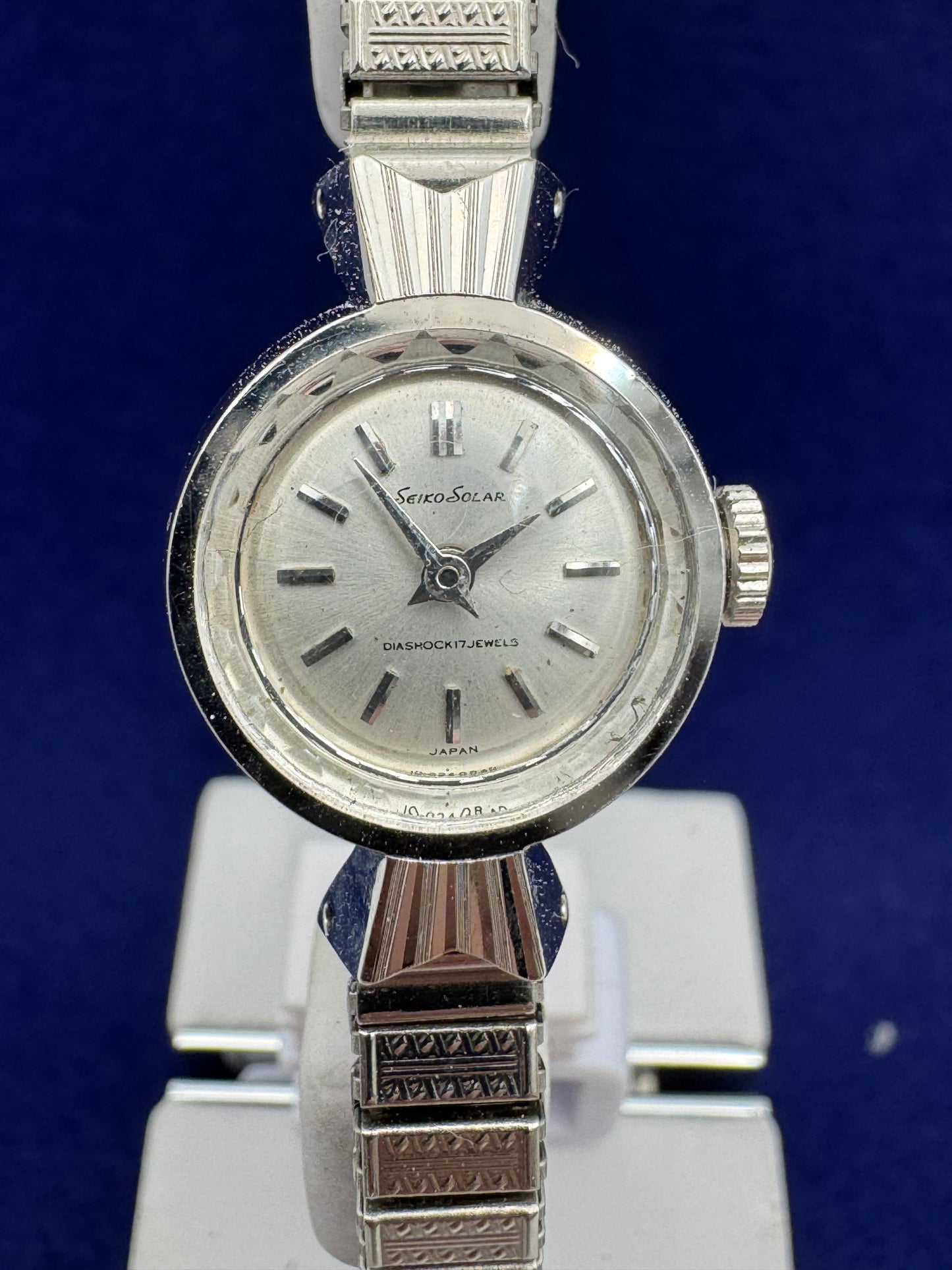 Seiko Solar ladies wristwatch (Ref. 57-010, July 1965)