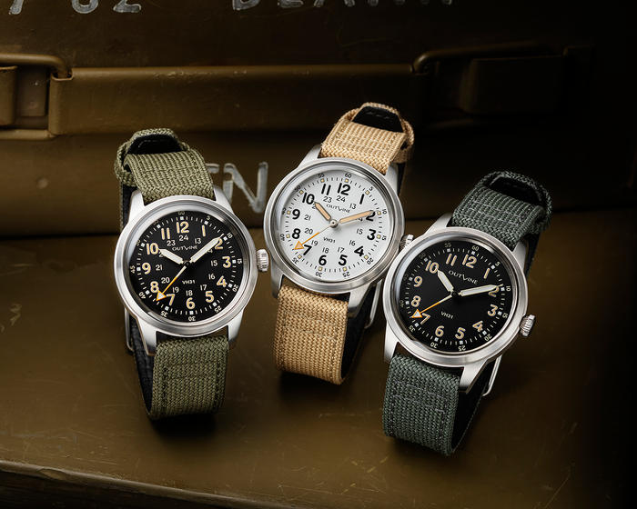 Outline Military Typ 1950 - Black - 24H