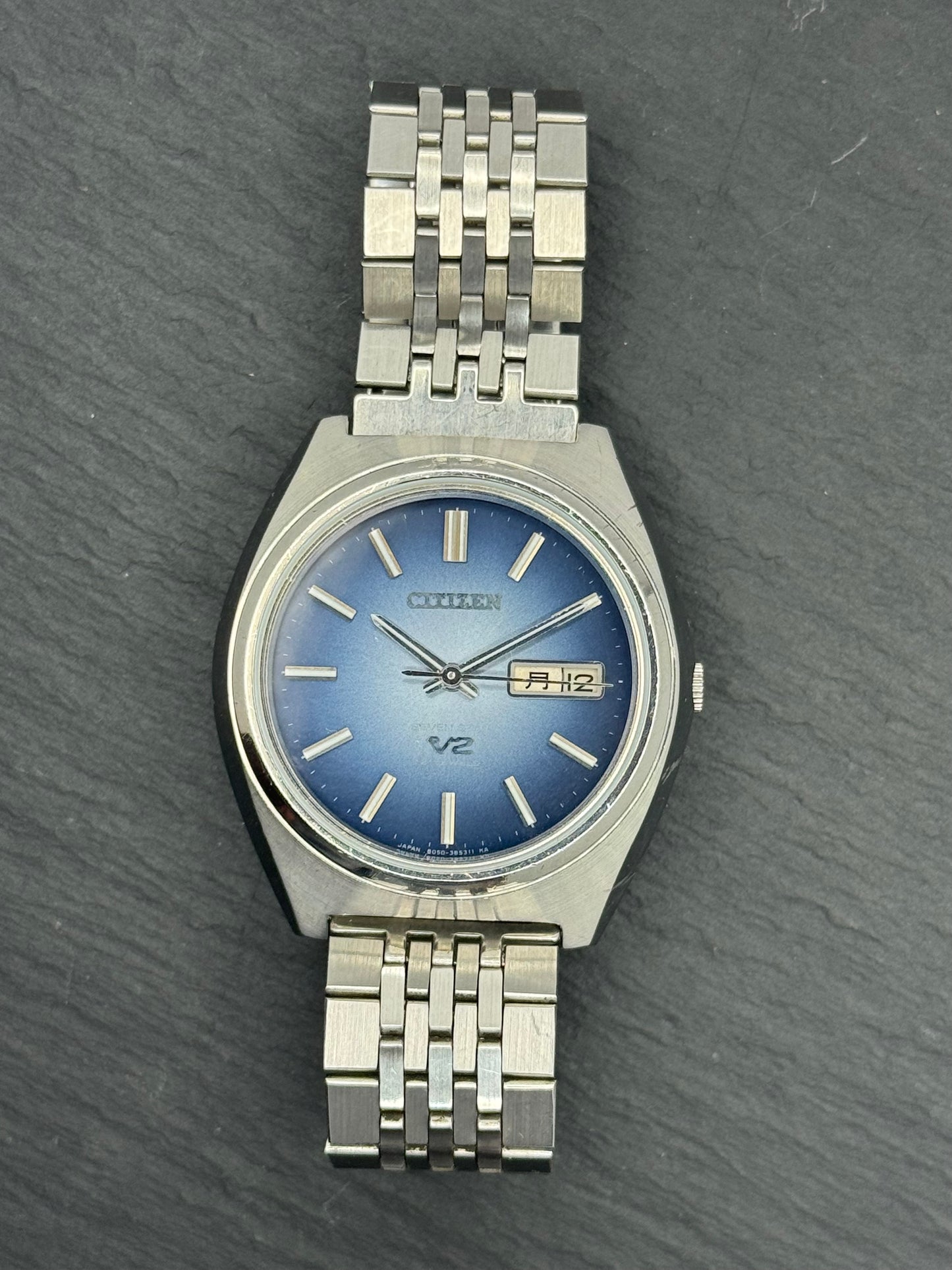 Citizen Seven Star V2 – frisch revidierter 1970er Automatikklassiker mit außergewöhnlichem Blue Sunburst (Juni 1975)
