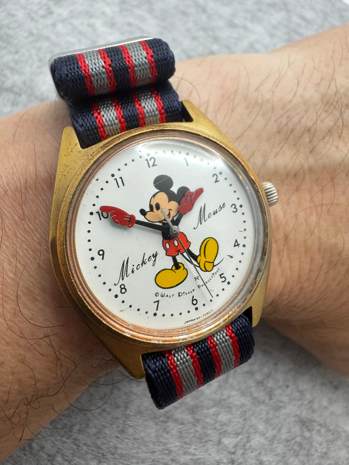 Seiko Tomony Disney Time Mickey Mouse 5000-7000 – Handaufzug – 1970er – Zeiger als Mickeys Arme