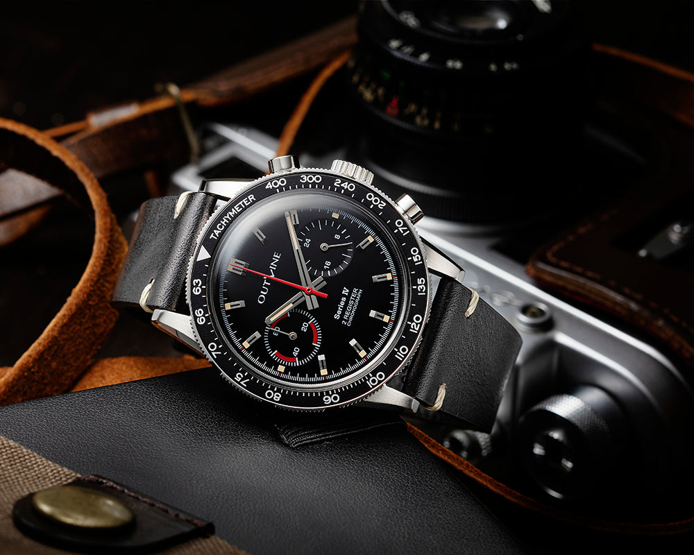 OUTLINE Chronographe à 2 compteurs Série IV « NOIR »