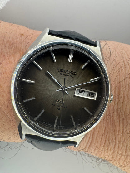 Seiko Lord Matic 5606-8130 – Rauch-Verlaufszifferblatt & Facettenglas – 23 Jewels, um 1975