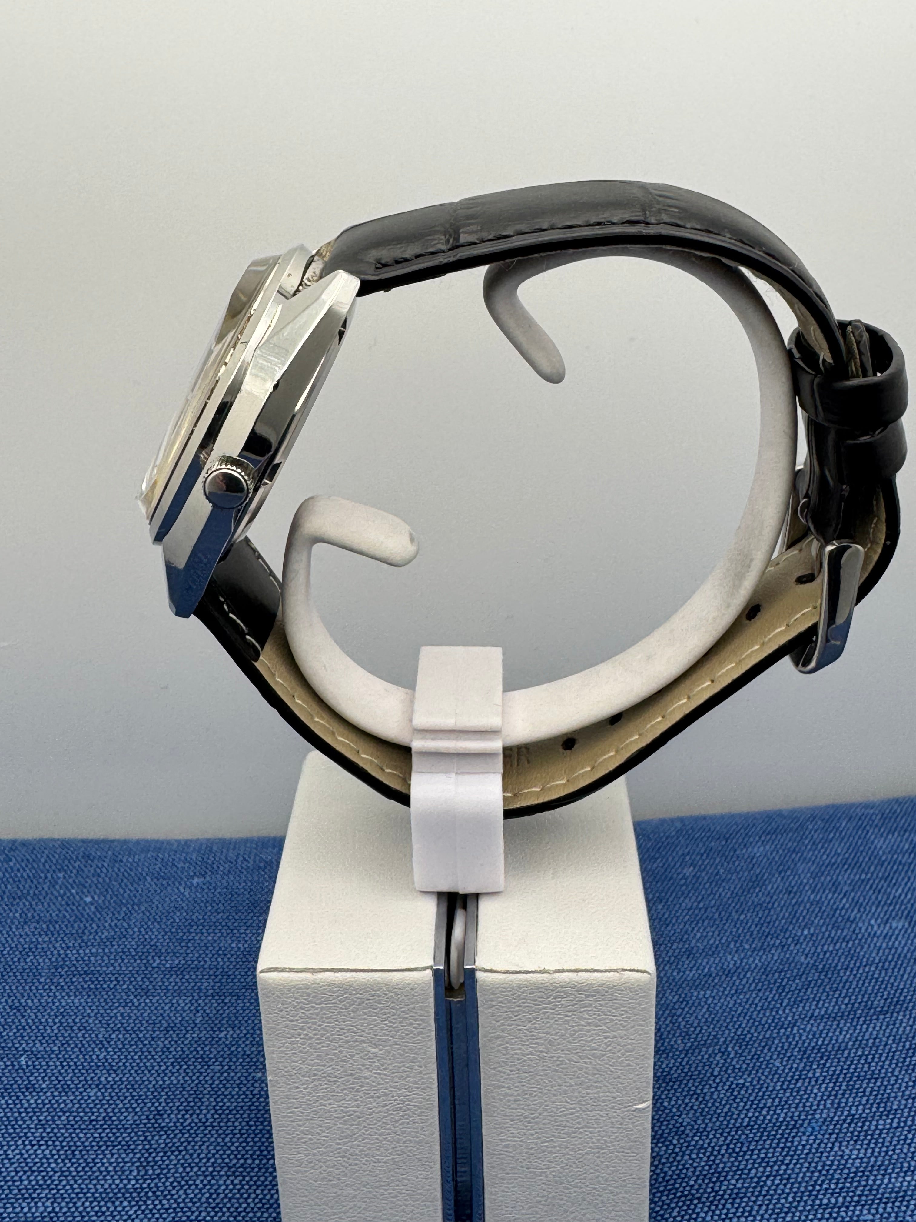 本日限定値下げは珍品　オキニ　1960s後半位　ビンテージ　スウェード Seiko Lord Matic – Ref. 5606-7280 (April 1973, Japan) – Japanese