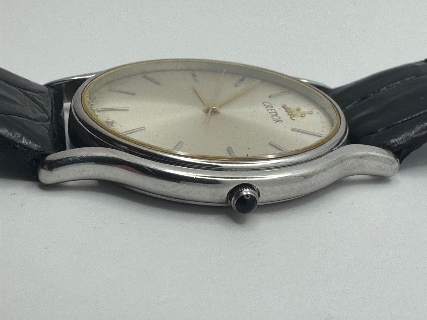 Seiko Credor Quartz – Ultra Thin Dress Watch – Ref. 9571-6000 – Cabochon Crown (Februar 1995)