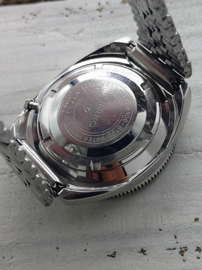 Seiko 5 Sports 6106-8120 – Kaliber 6106, Suwa Seikosha – drehbare Lünette, „Water 70 Proof" – September 1968 – frisch revidiert