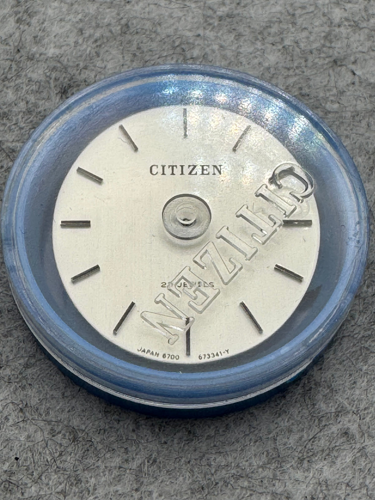 Citizen "The Memory of Reversion – Okinawa 1972" – 920 silver, relief dial – Complete set with cassette and commemorative medal in NOS (New Old Stock) condition (Ref. 6700-673310 YO, May 1972)