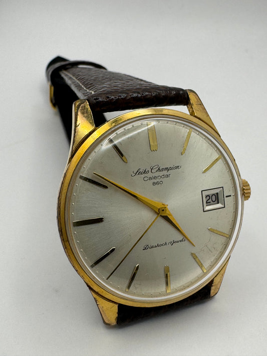 Seiko Champion Calendar 860 – Réf. J15017 – Calibre 860, remontage manuel, Daini Seikosha – 1963 – fraîchement révisée