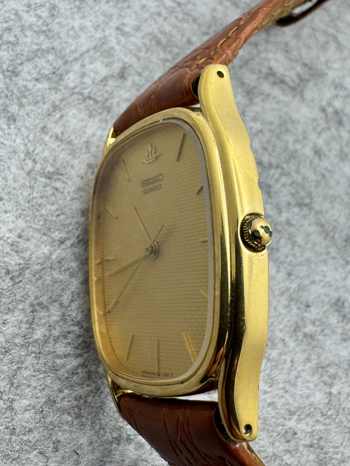 Seiko Galaxy Quartz Ref. 5Y31-5160 – July 1989 – Cushion Case with Guilloche Dial