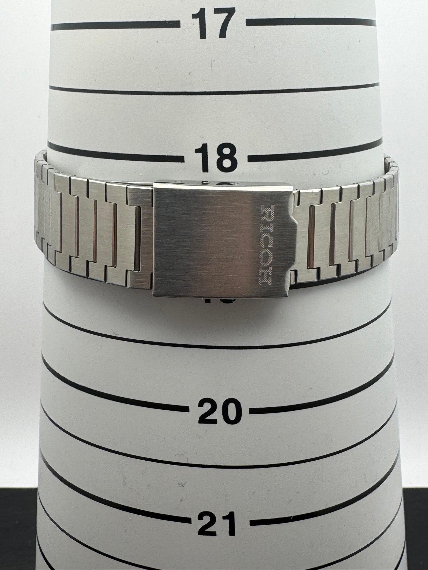 RICOH RIQUARTZ – NOS Day-Date Quartz (JDM, 1970er Jahre)