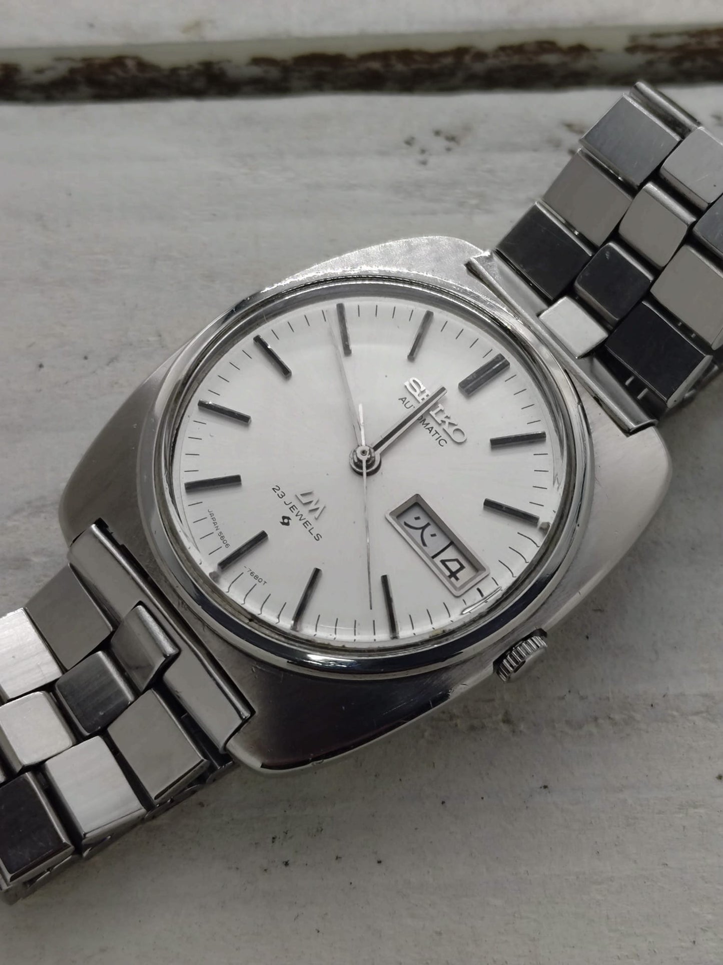 Seiko Lord Matic 5606-7130 – Dez. 1969 – Day-Date, Original-Stahlband, revidiert