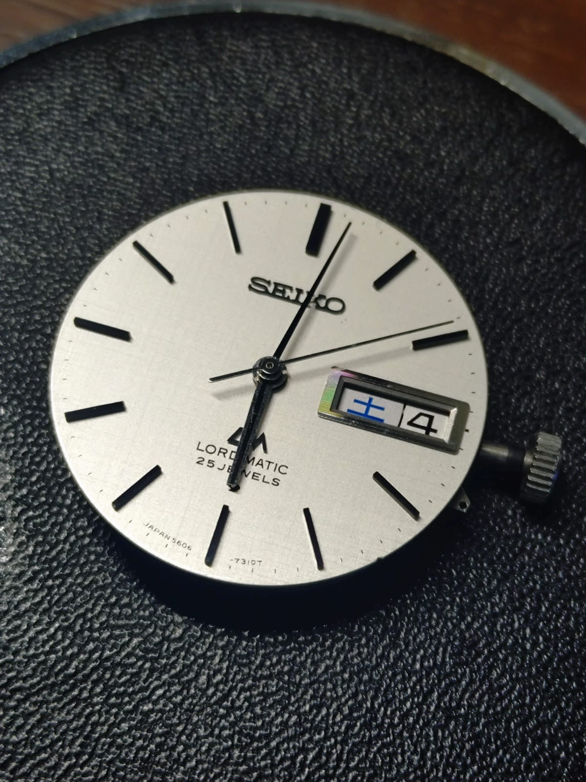 Seiko Lord Matic 5606-7130 – Caliber 5606, 25 jewels, Suwa Seikosha – Linen dial, monocoque case – July 1970 – freshly serviced