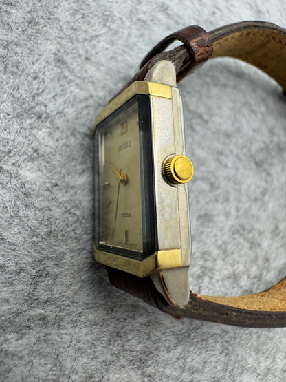 Citizen Exceed – April 1987 - Bicolor Tank case with onyx bezel – Caliber 3330, anti-magnetic