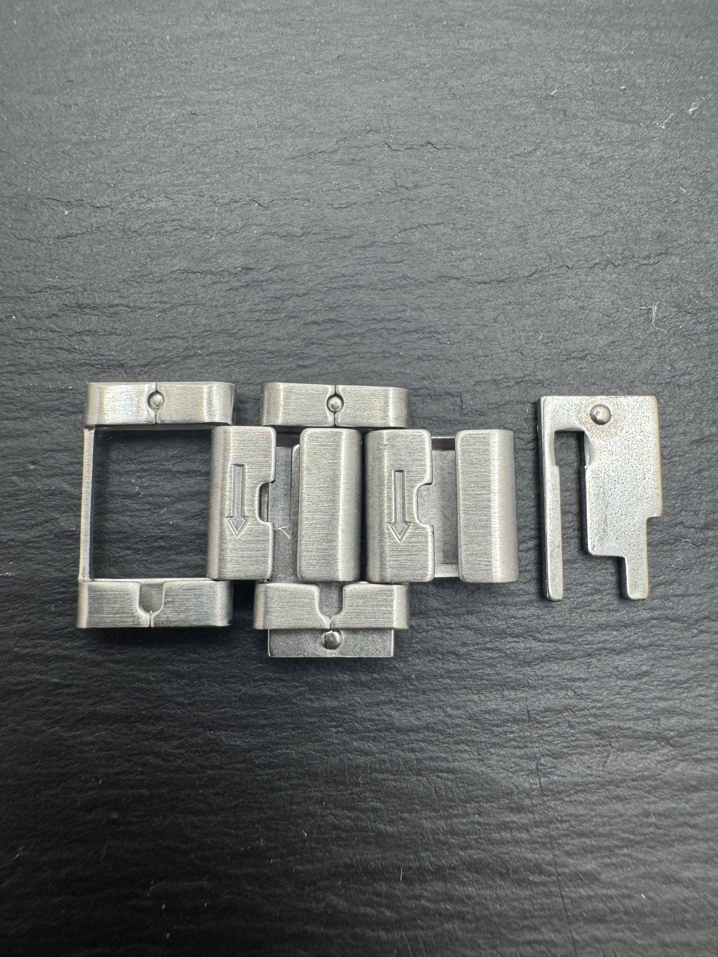 ALBA SOLAR (Seiko) – Replacement Bracelet Link Stainless Steel – Model AEFD539 – like new (NOS) (1 piece)