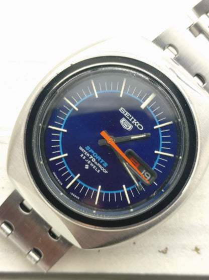 Seiko 5 Sports 6106-8560 – Feb. 1970 – blaues Dial, Originalband, revidiert