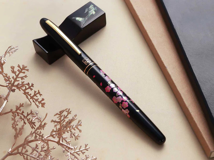 Kuretake Kindai Maki-e – Sakura Haru Kaze