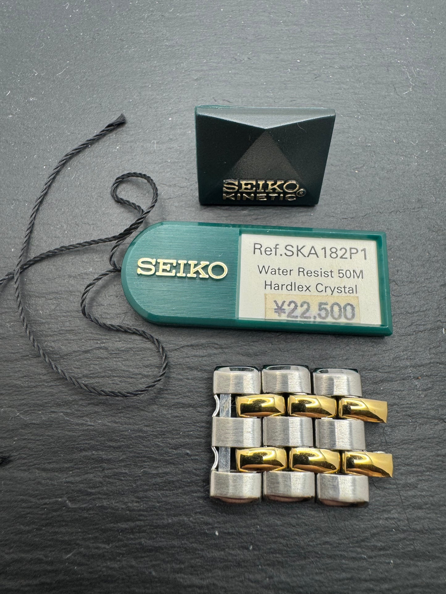 SEIKO KINETIC – Replacement Bracelet Link Stainless Steel/Two-Tone – Ref. SKA182P1 – SINGLE LINK (1 Piece) – like new (NOS)
