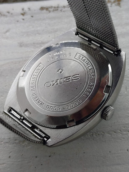 Seiko Lord Matic 5606-6000 – Aug. 1972 – schwarzes Dial, Day-Date, revidiert