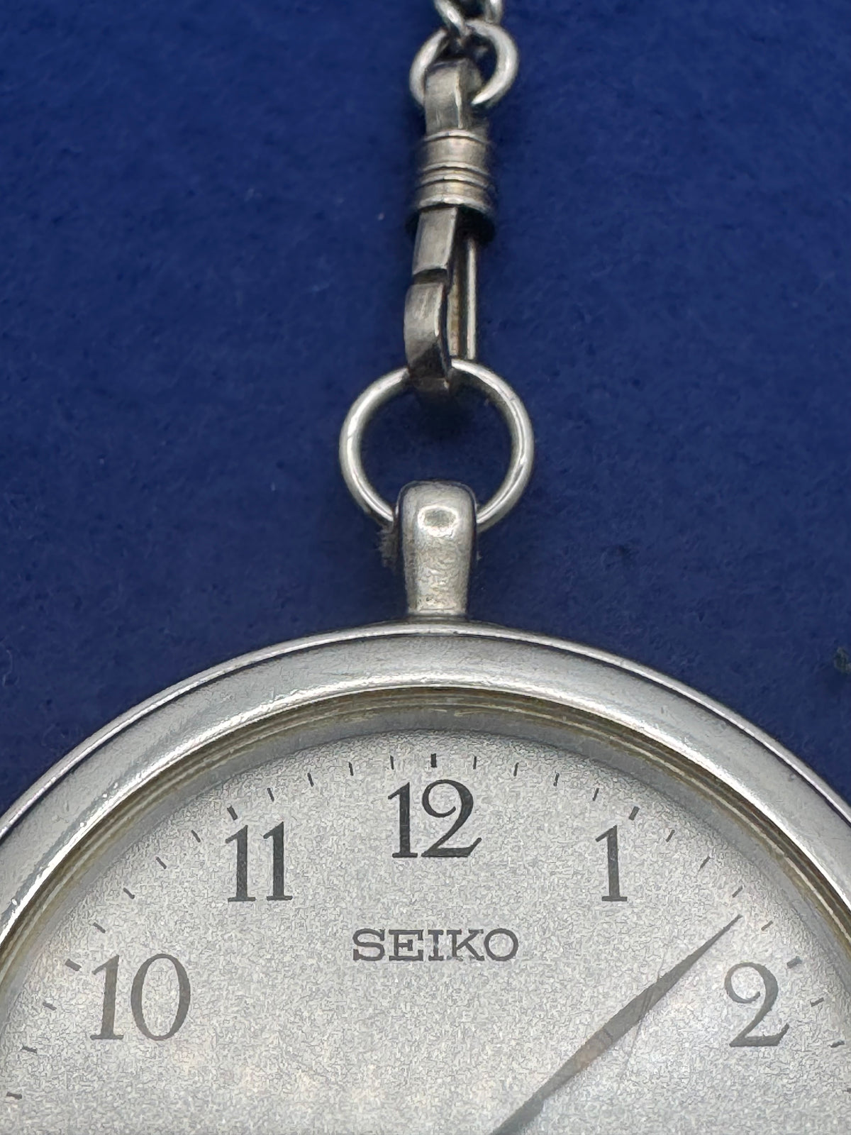 Seiko Taschenuhr Ref. 7N01-9A00 – November 1997 – mit Kette, Box und Anleitung – Werk neu ersetzt