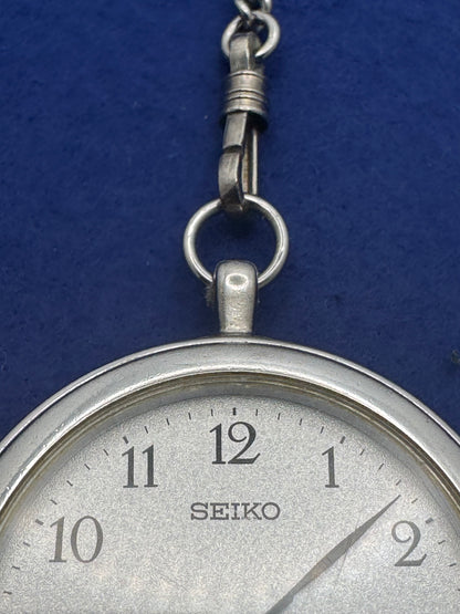Seiko Taschenuhr Ref. 7N01-9A00 – November 1997 – mit Kette, Box und Anleitung – Werk neu ersetzt