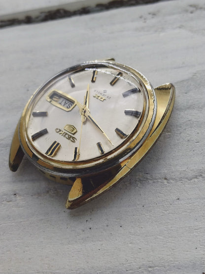 Seiko 5 DX 6106-7000 – April 1977 – Automatic with Day/Date – Serviced in Japan early 2026