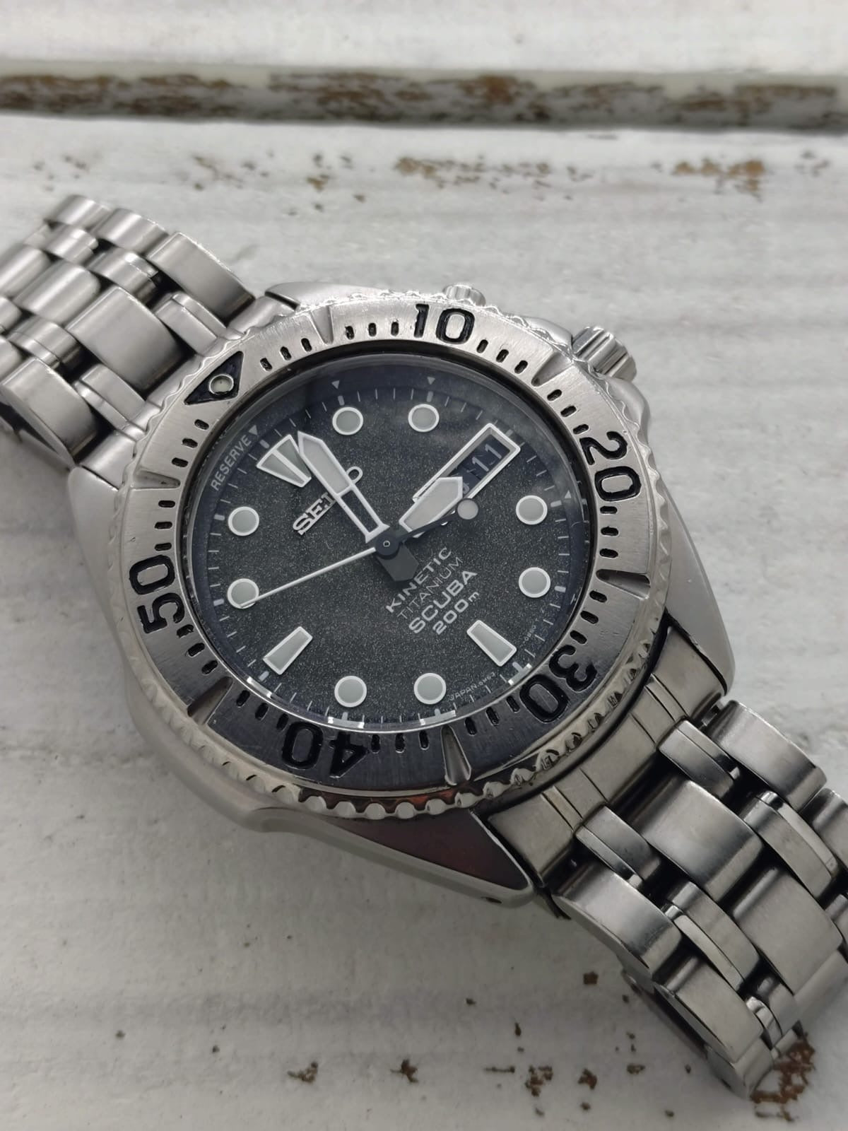 Seiko Kinetic Titanium Scuba 200 m – Ref. 5M63-0B40 – Caliber 5M63, titanium, diver's bezel – June 2006