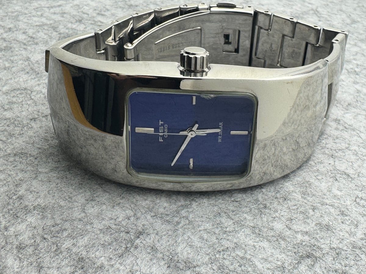 Casio Fist MD-785 – JDM -Blue Dial, Integrated Steel Bracelet