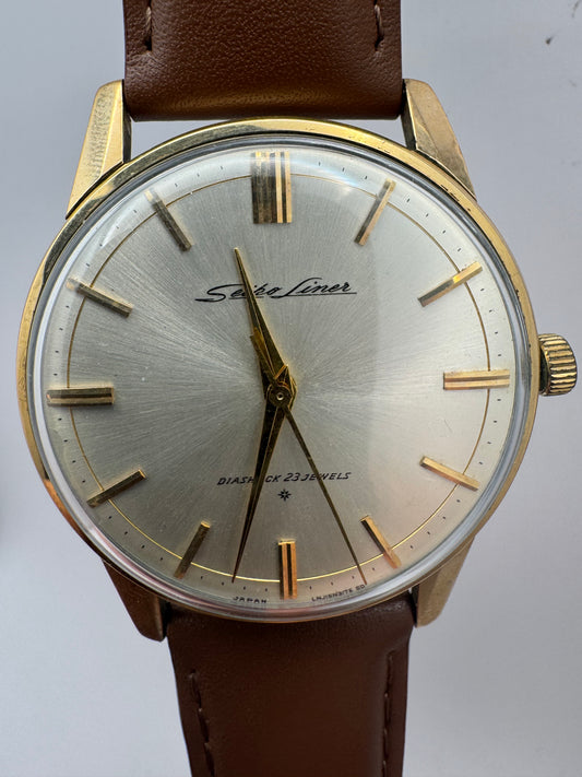 Seiko Liner « Diashock 23 Jewels » – Réf. J15007E – Calibre 3140, remontage manuel – Plaqué or – Début des années 1960 – Récemment révisée