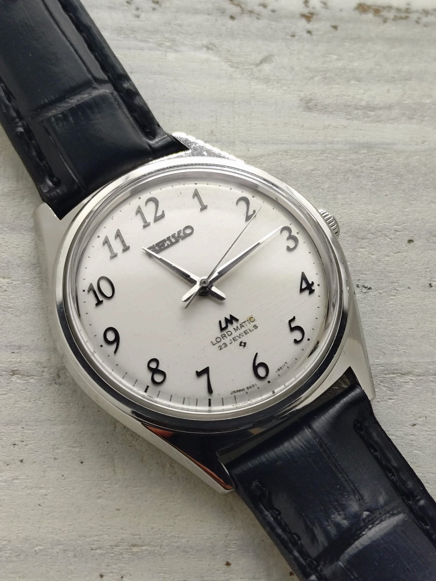 Seiko Lord Matic 5601-9000 – Juni 1970 – Time-only Arabic, revidiert